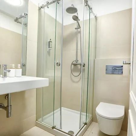 Urban Vista In - By Misha's Place 5d 아파트 *